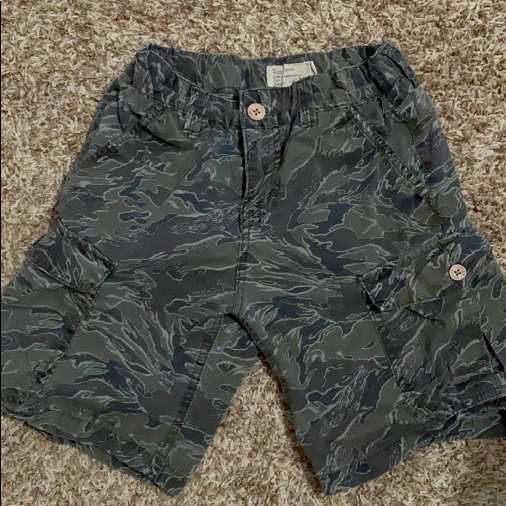 Boys Lucky Cargo Shorts Sz S 8-10